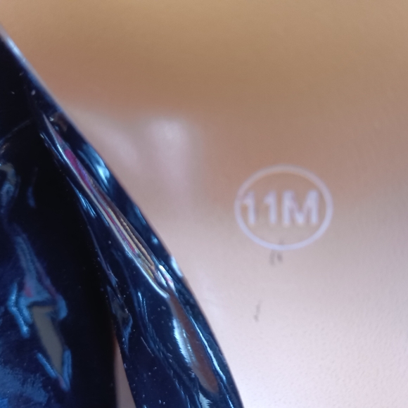 Black Patent platform heels - Picture 10 of 10